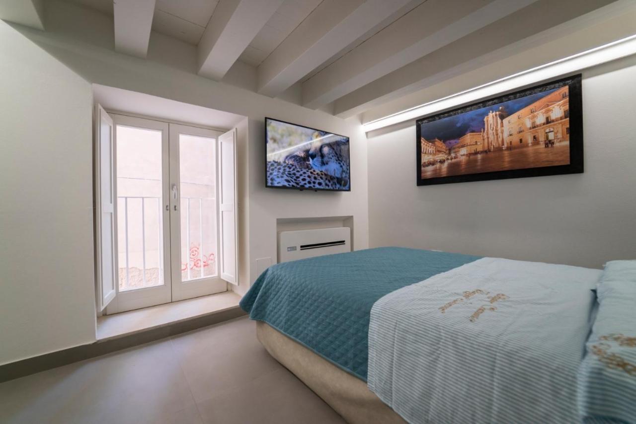 Ortigia Charme Piazza Duomo Apartamento Syracuse Exterior foto